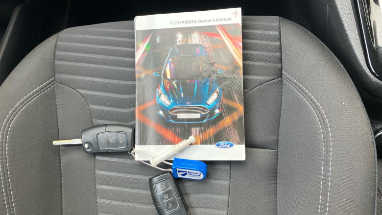 Ford Fiesta 1.25 82 Zetec 5dr Petrol Hatchback